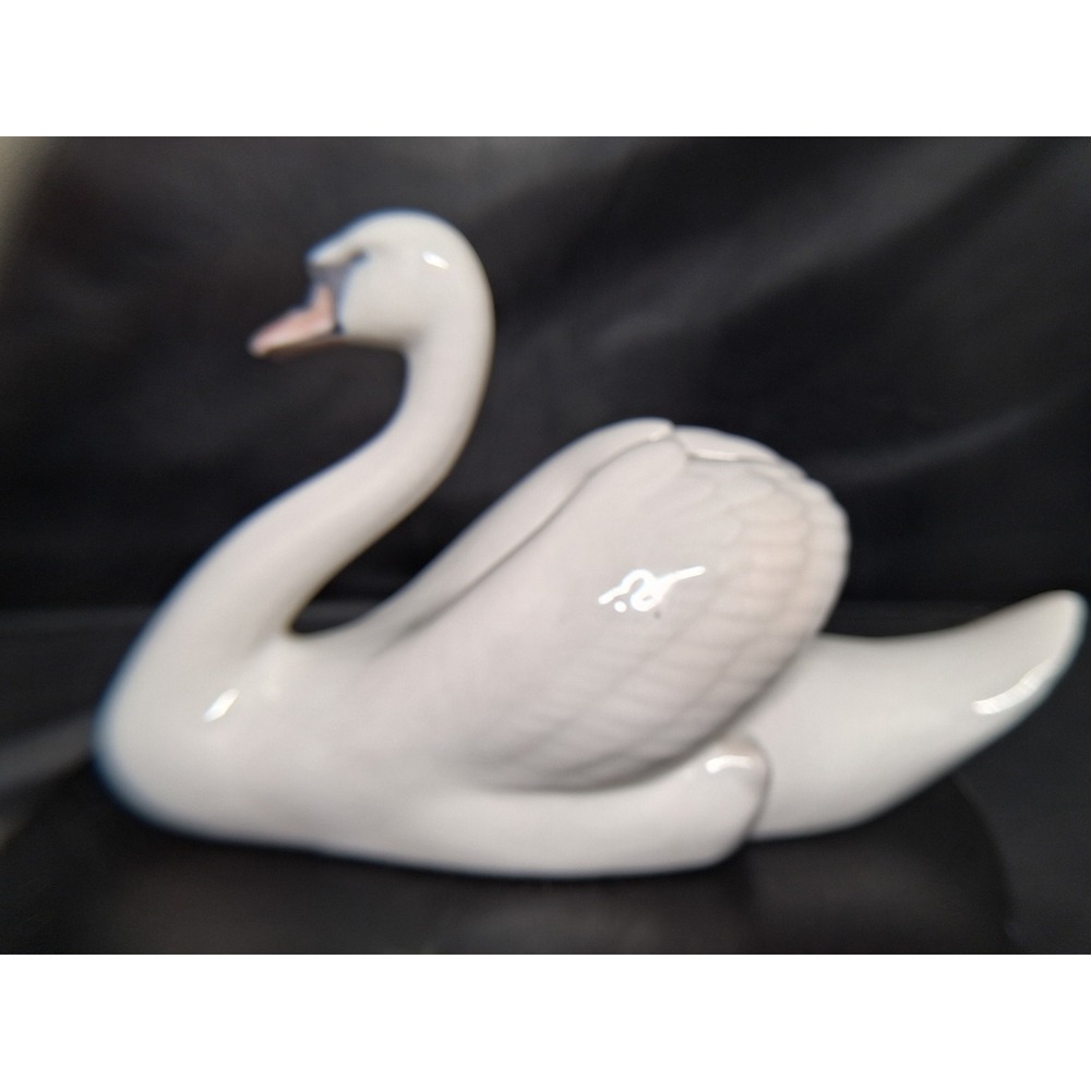 Royal Copenhagen Denmark Porcelain Swan Figurine 755 White Blue Trim 6.5 Inch